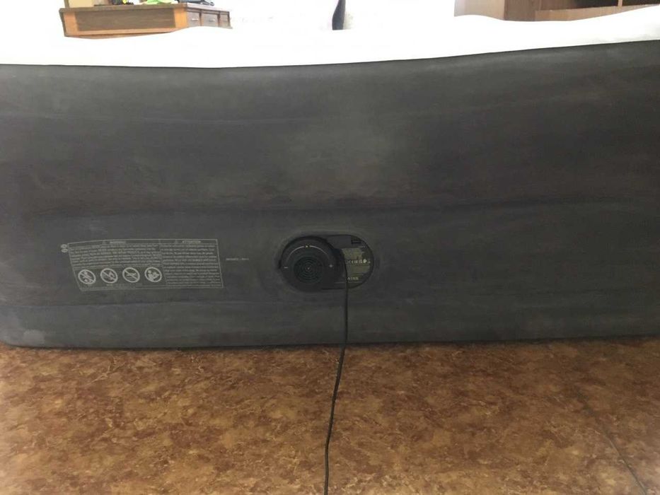 Кровать надувная Intex 203 x 152 x 56 см