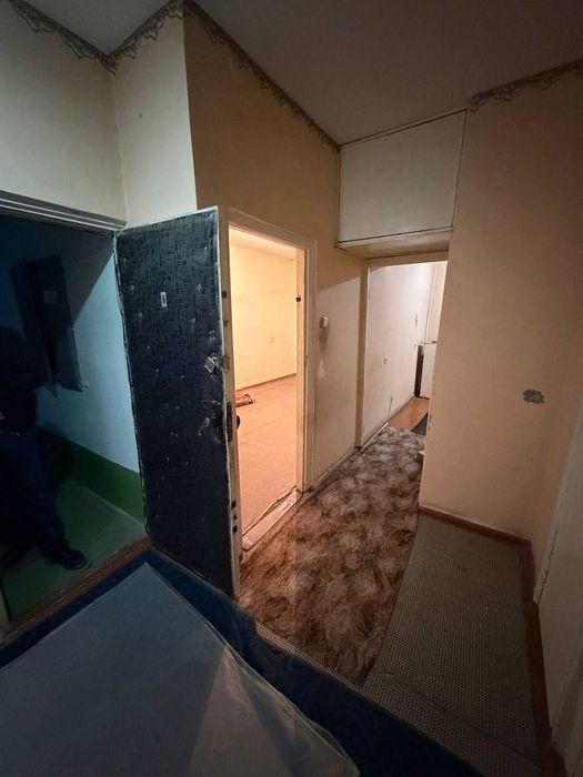 6-микрайон мадина маркетни оркасида жойлашган,янги узбекистон боги ёни