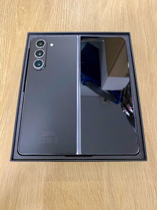 Samsung Galaxy Z Fold5, 12GB RAM, 512GB, 5G, Phantom Black