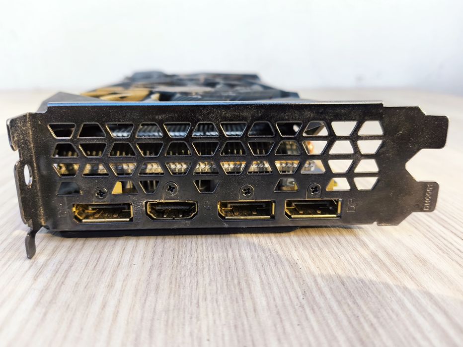 Видеокарта GTX 1660 Ti