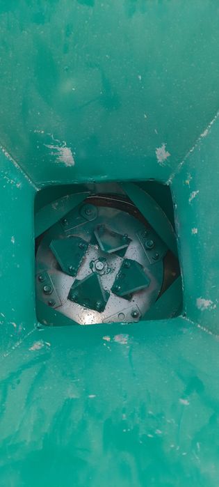 Маховик драбилка учун