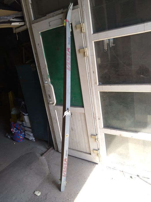 Лыжи  СССР продам