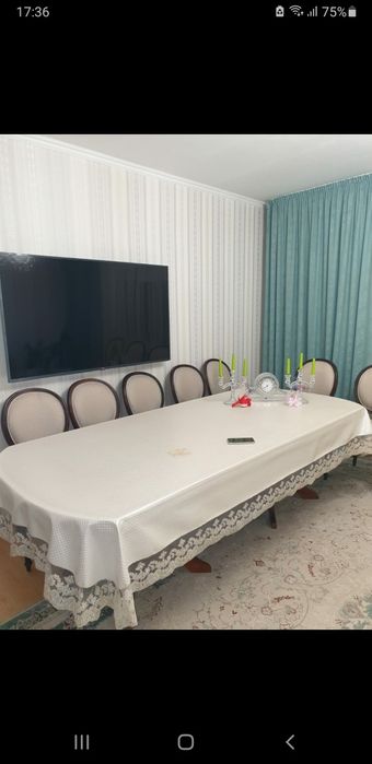 Продам стол гостиный