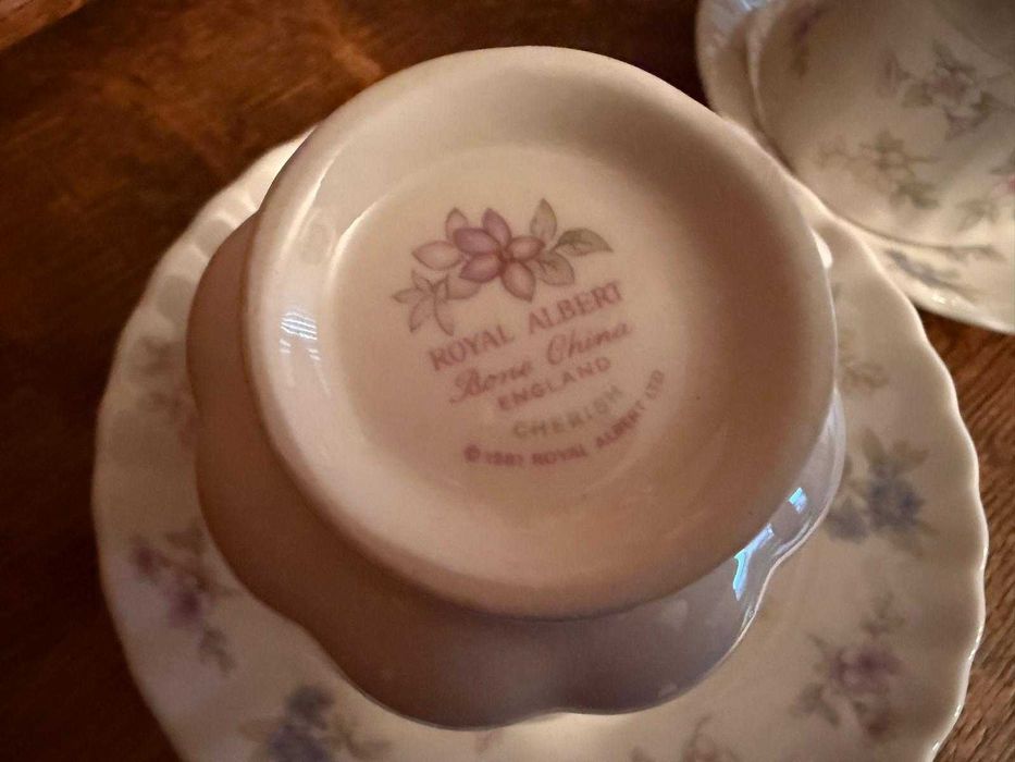 Royal Albert Cherish- сет за кафе и за чай