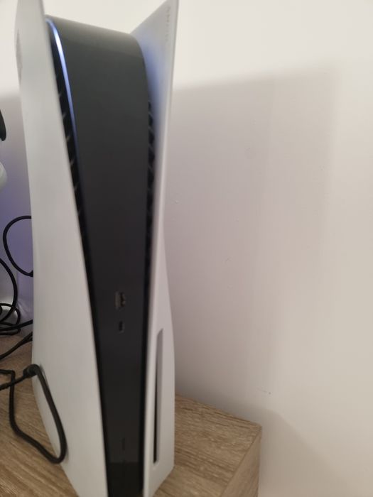 Playstation 5 825Gb + Controller DualSense