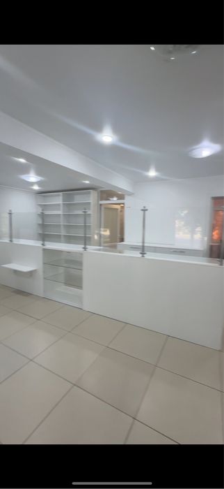 Продам мебель для аптеки