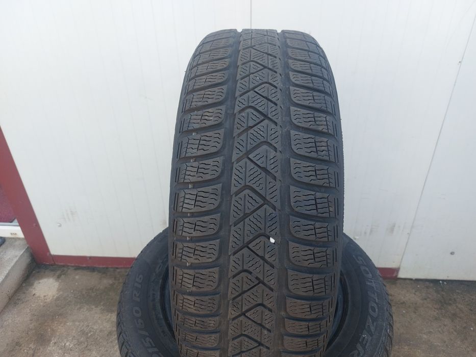 135 lei bucata! Set anvelope M+S/IARNA 215 60 16 Pirelli