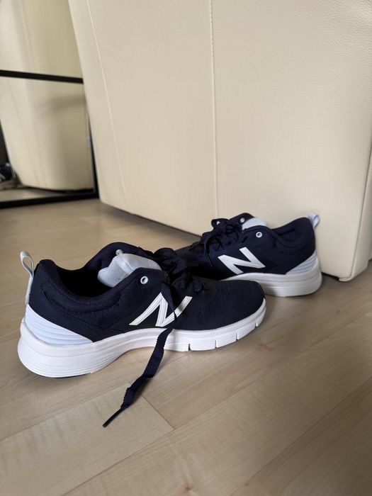Adidasi New Balance NOI