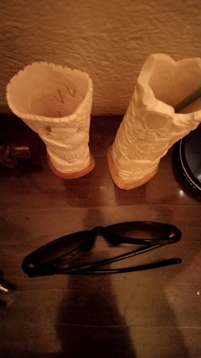 Вазочки из кости.