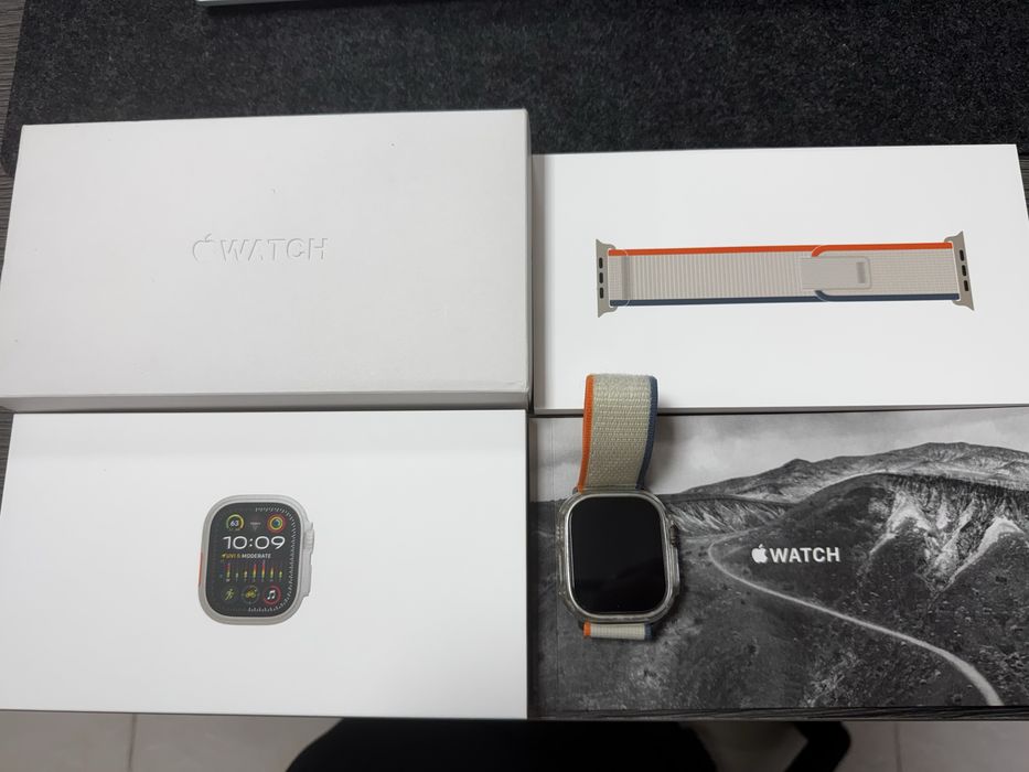 Apple Watch Ultra 2 - 2023 г. - Titanium 49 mm  Отлично състояние
