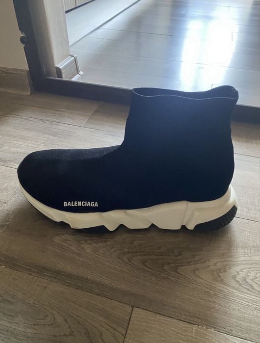 Balenciaga speed traines
