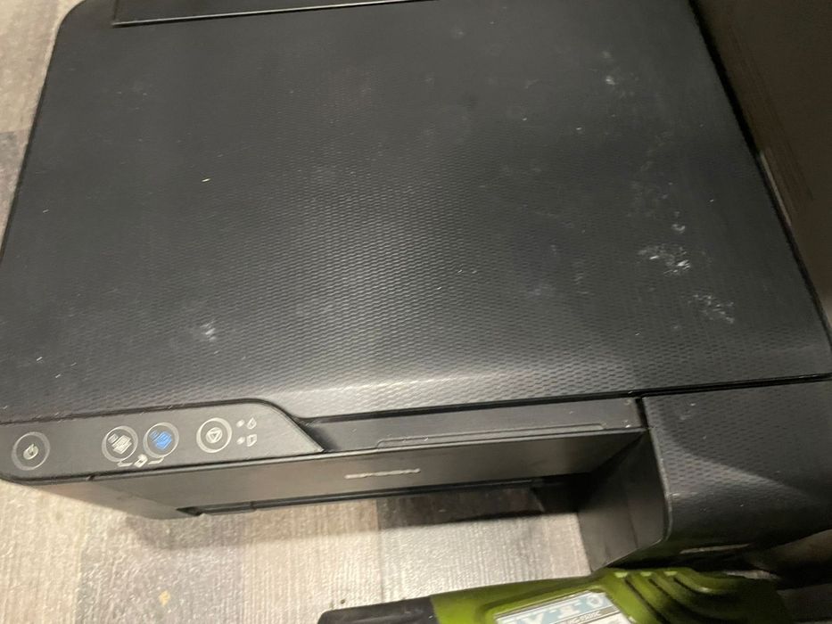 Продам цветной черно белый принтер мфу hp Epson samsung