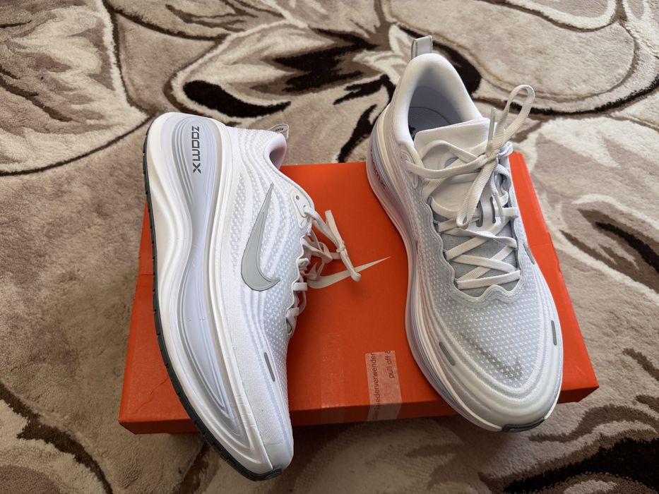 Nike vomero plus 44