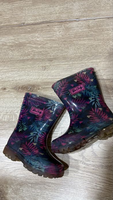 Светещи гумени ботуши за момиче 23 номер
