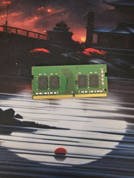 Vand 8 GB ram ddr4 laptop