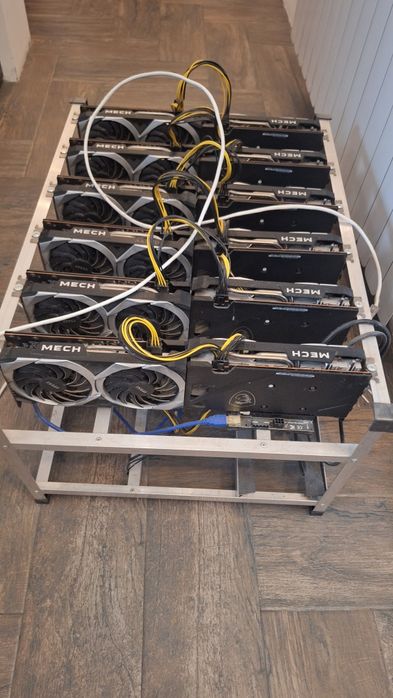Крипто капачки, Mining rigs.