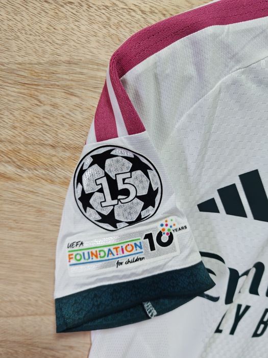 Tricou Ardă Guler Real Madrid