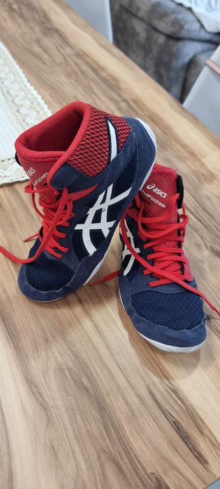 Борцовки ASICS - 39 номер