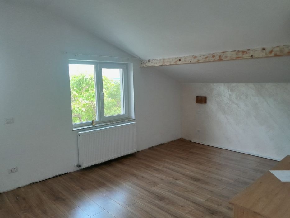 Casa 140 m3 zona statia de gaz