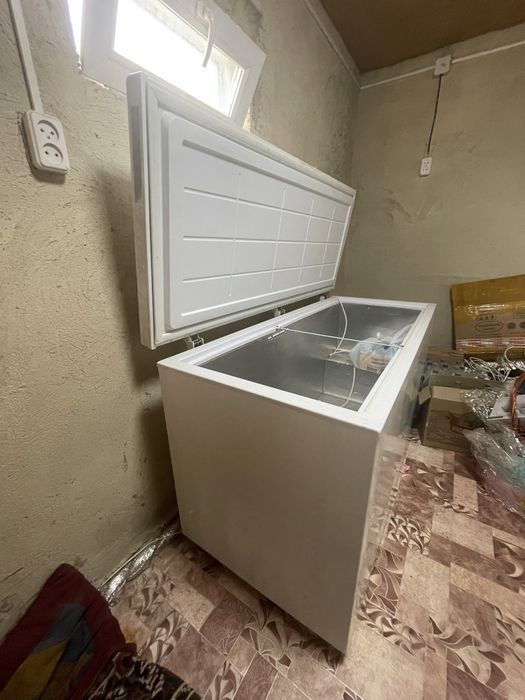 Продам морозильную камеру