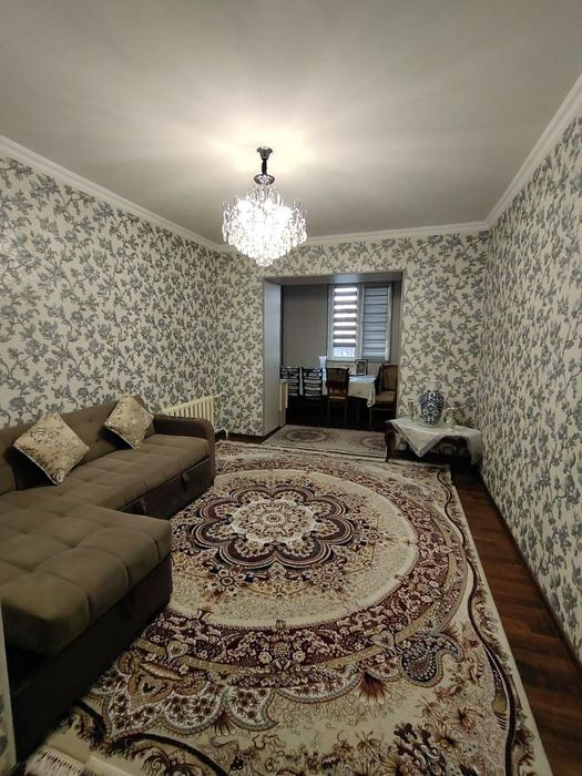 Продам 2 комнатную квартиру на Ферузе. ЭКО базар.Ялангач