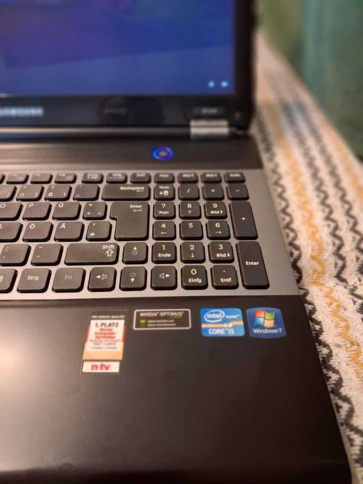 Laptop Samsung i5 video dedicat Nvidia