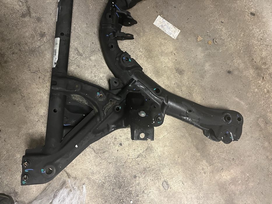 Тесла 3/Y преден мост