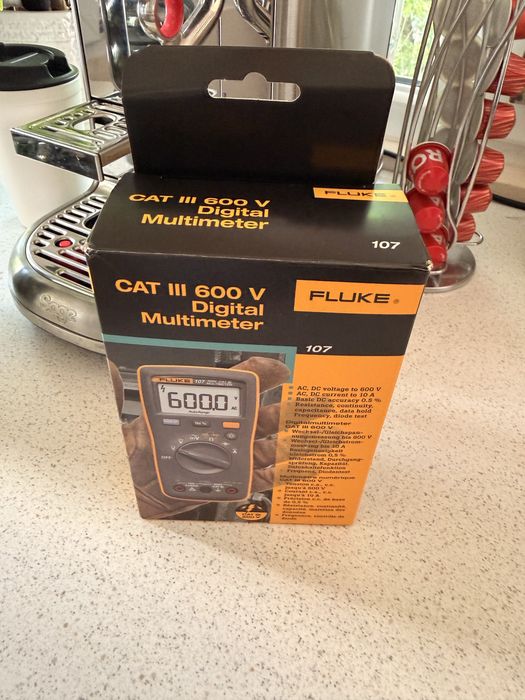 Vând multimetru Fluke 107 – NOU, sigilat Pocket multimeter
