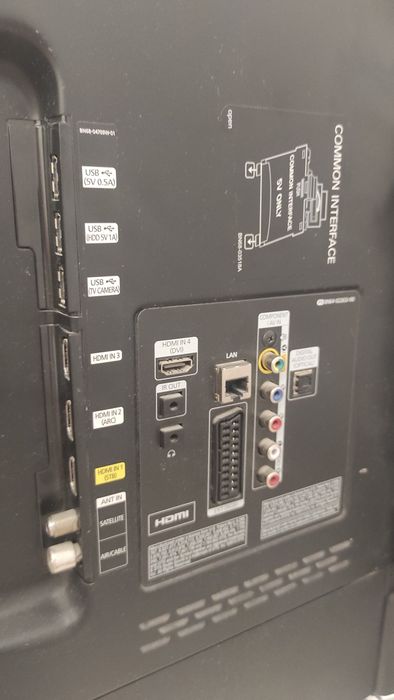 Телевизор Samsung с ТВ приставкой