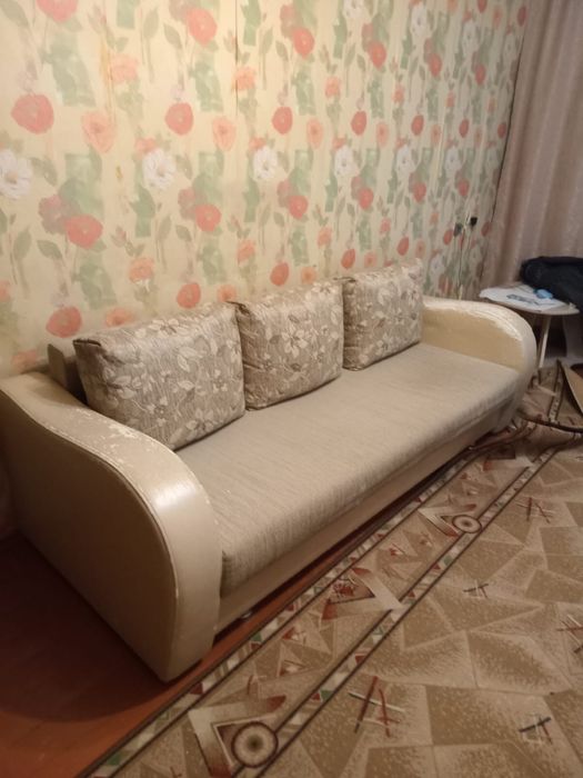Продам хороший диван