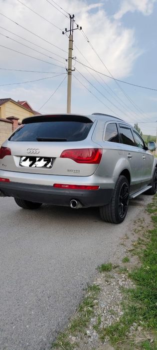 Продаётся Ауди Q7 3.0 Дизель