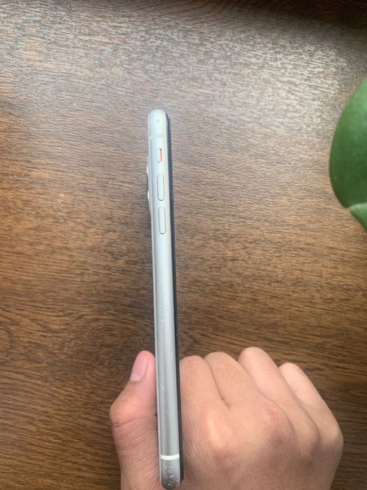 Продам айфон  11