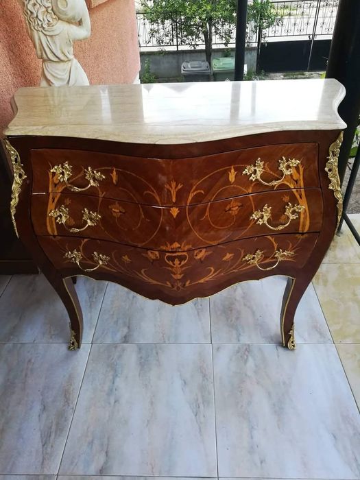 Барокови комоди внос от Италия