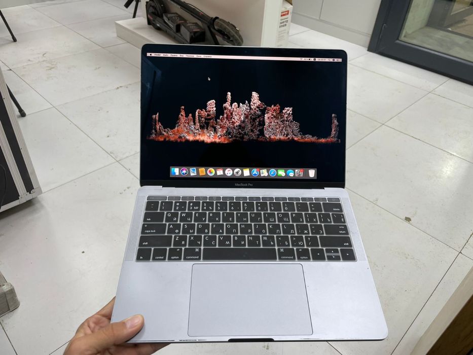 MacBook Pro 13 (2017) [p25]