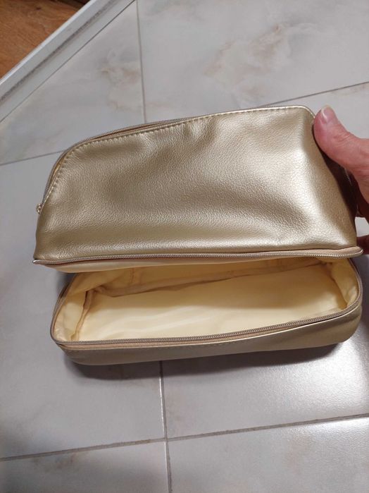 Дамски козметичен несесер. НОВ