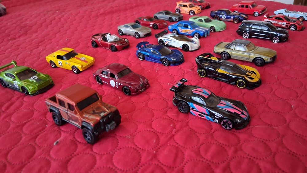 Hot wheels модели