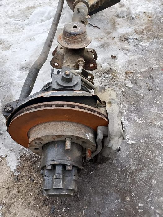 Продам передний мост