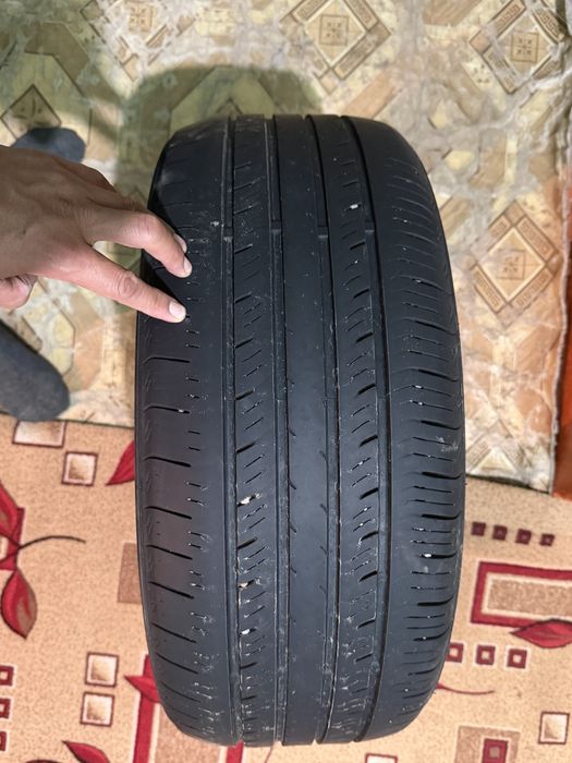 Балон бу сатам срочна 215/50/17