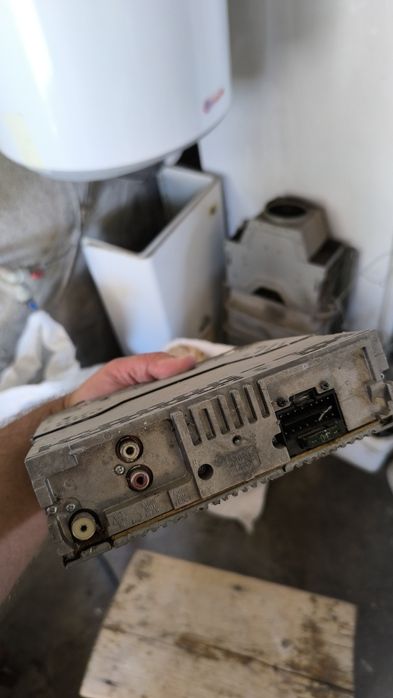 Автомобилно радио SONY CDX-GT200