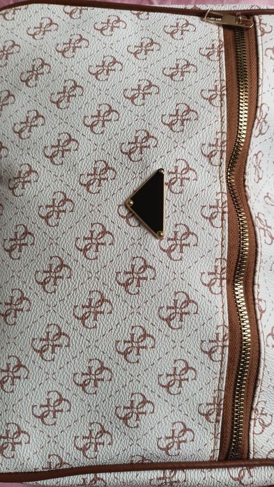 Нова дамска чанта