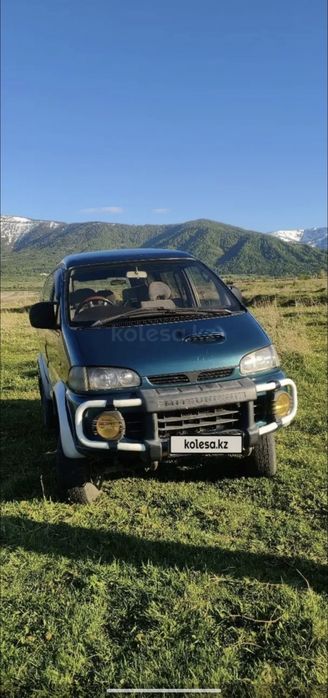 Продам Митсубиси Делика цена 2.5млн