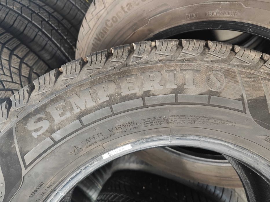 2бр.зимни гуми 235/65/16C Semperit