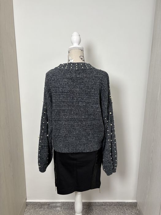 Пуловер с перли