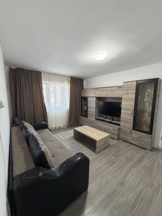 Inchiriez/vand apartament cu 2 camere