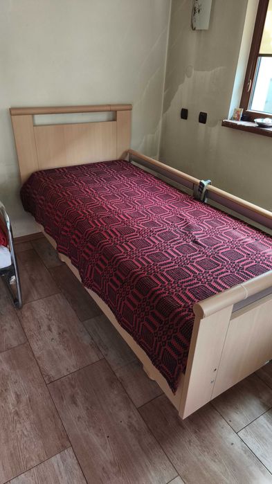 Медицинско легло с електрически механизъм "wissner bosserhoff"