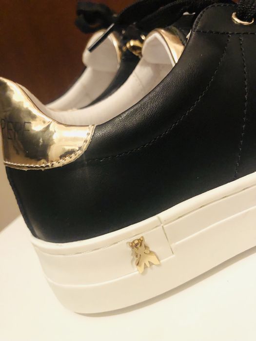 Patrizia Pepe сникърси, 39 номер