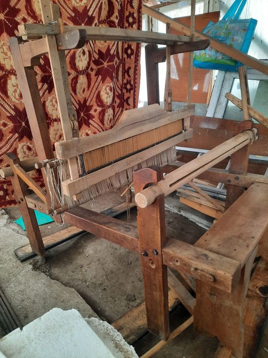 Război țesut 70 ani vechime