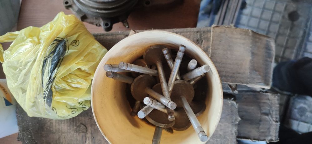 Запчасти газ 53  ,УАЗ ,дверь крыло