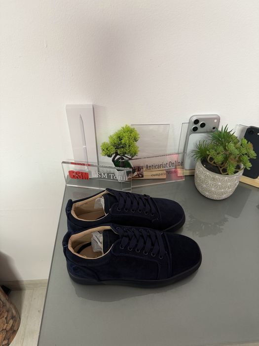 Christian Louboutin marime 38 navy blue , noi nouti