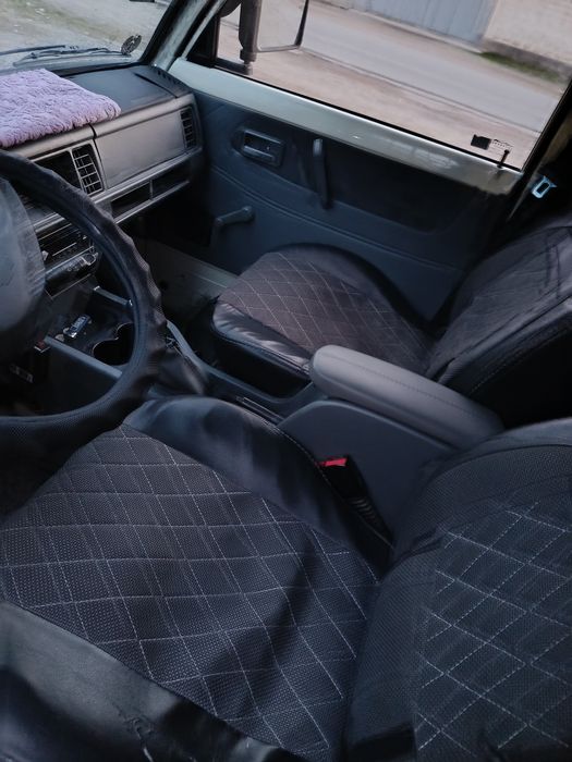 Дамас срочна сотилади